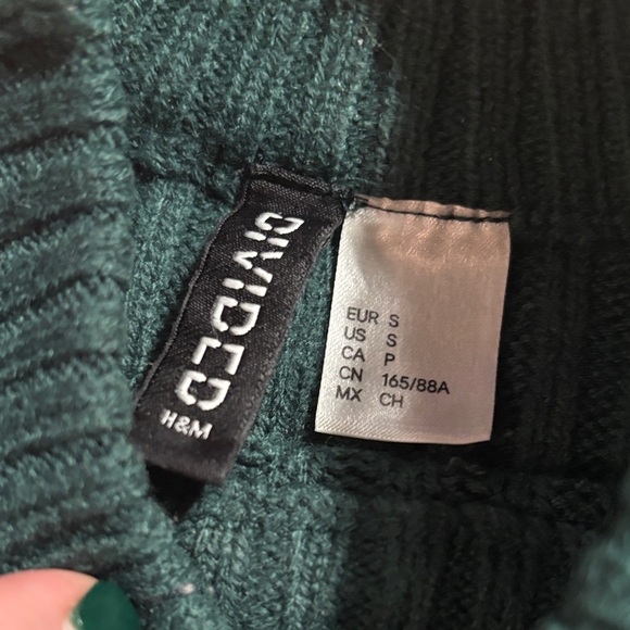 H&M Divided Women's Ribbed Green Sweater SMALL dark hunter green emerald - Picture 5 of 5
